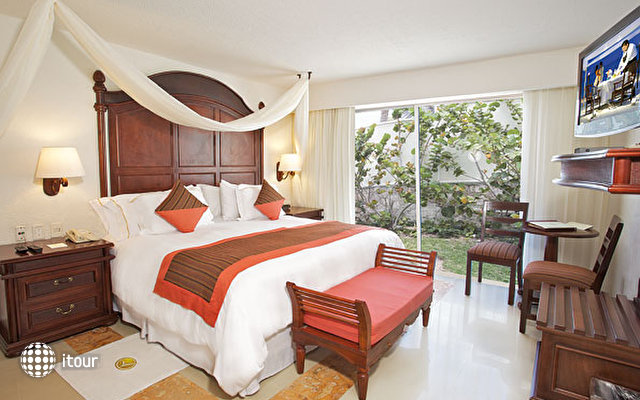 Gran Caribe Real Resort & Spa 13