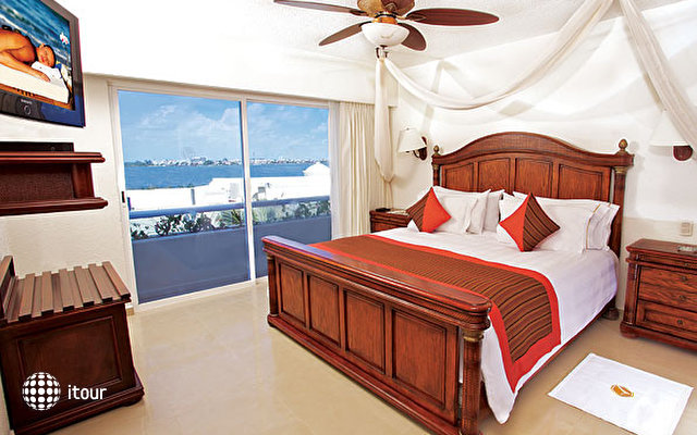 Gran Caribe Real Resort & Spa 11