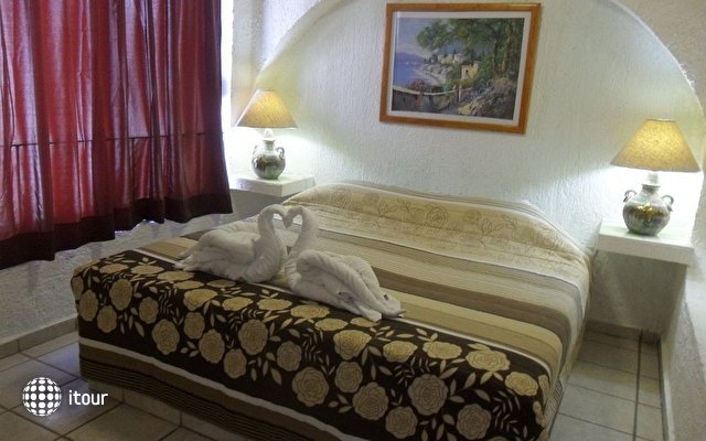Ikaro Suites Cancun 3