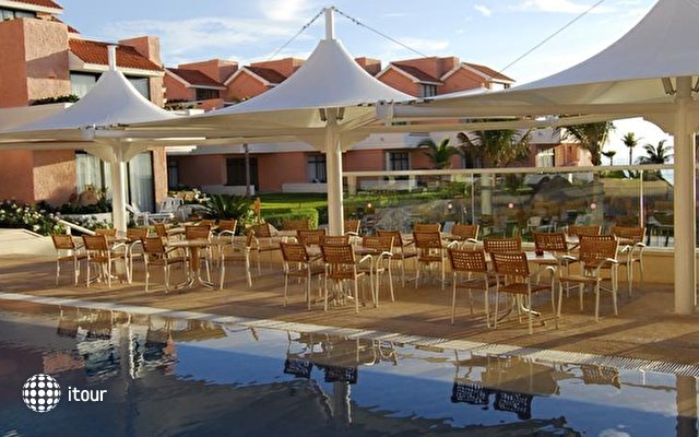 Omni Cancun Hotel & Villas 12