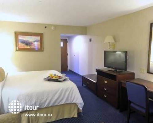 Hampton Inn & Suites By Hilton Monterrey - Norte 6