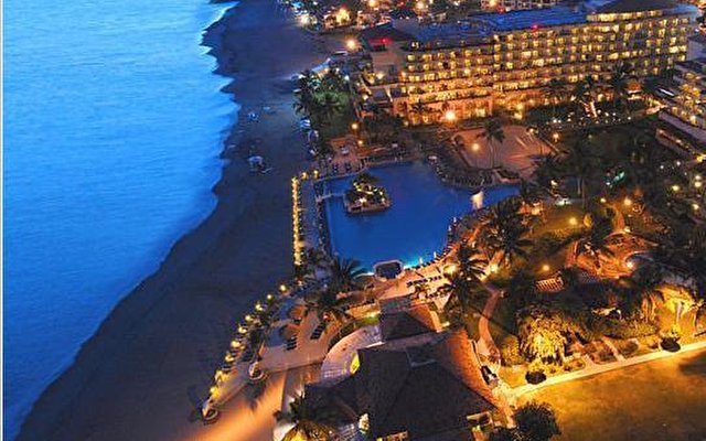 Casamagna Marriott Puerto Vallarta Resort & Spa 1