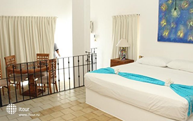 Emperador Vallarta Beachfront Hotel & Suites 5