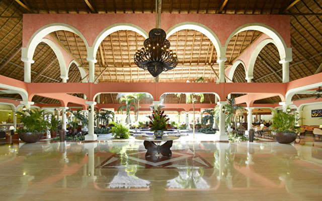 Grand Palladium Colonial Resort & Spa 13