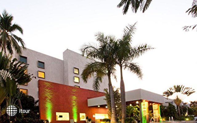 Holiday Inn Ixtapa 21