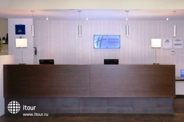 Holiday Inn Express Barcelona-sant Cugat 5