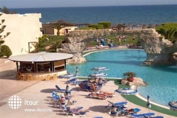 Las Dunas Beach Hotel & Spa 3