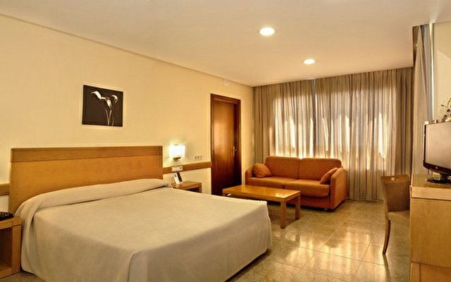 Hotel Maya Alicante 14