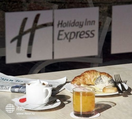 Holiday Inn Express Girona 22