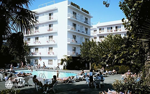 Hotel Villa Garbi 17