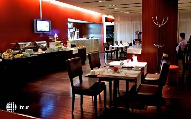 Tryp Buenos Aires  2