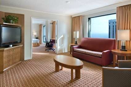 Hilton Suites Chicago/magnificent Mile Hotel 24