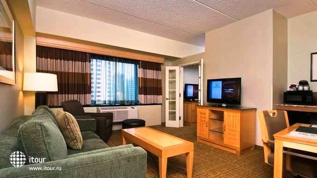 Doubletree By Hilton Hotel & Suites Jersey City 7