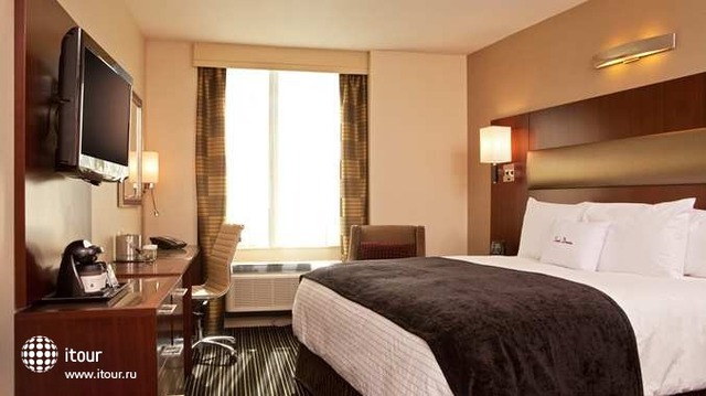Doubletree By Hilton Hotel New York City - Financial District 4