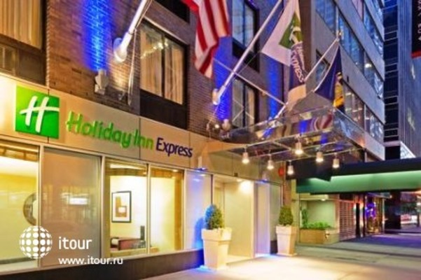 Holiday Inn Express New York City Wall Street 13