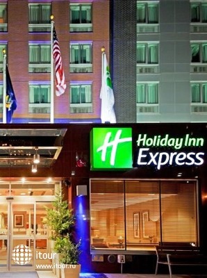 Holiday Inn Express New York City Times Square 4