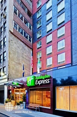 Holiday Inn Express New York City Times Square 5