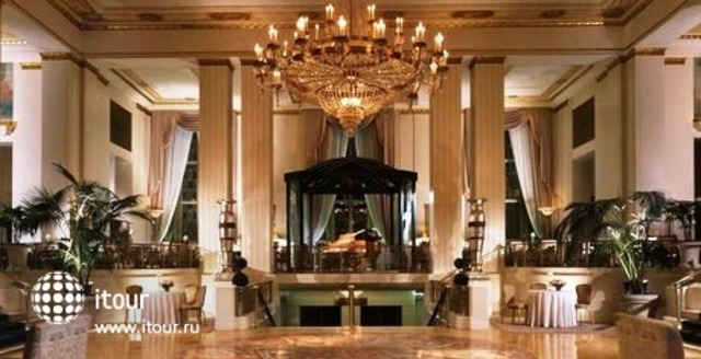Waldorf Astoria Hotel & Towers 2