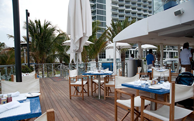 Eden Roc Renaissance By Miami Beach Marriott 12