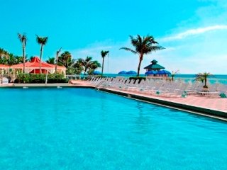 Ramada Plaza Marco Polo Beach Resort 18