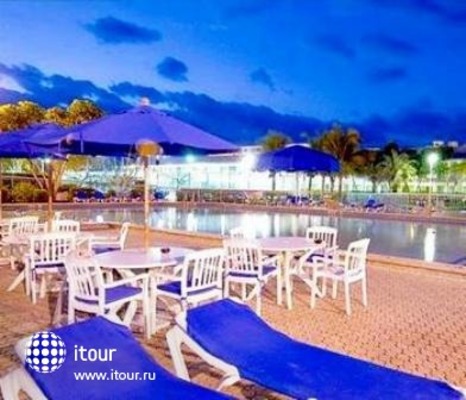 Holiday Inn Cocoa Beach Resort 2