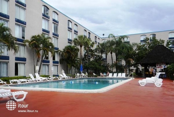 Ramada Plaza Fort Lauderdale 20