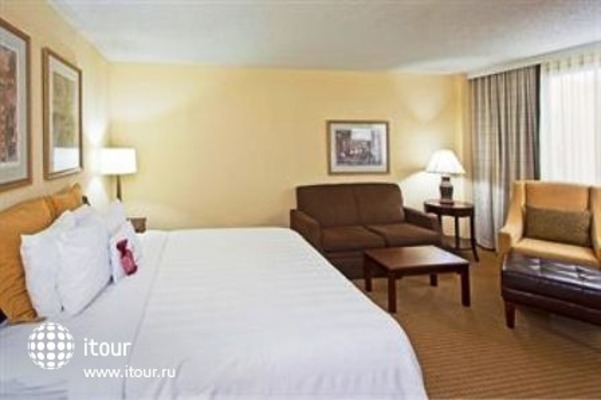 Crowne Plaza Miami Airport 24