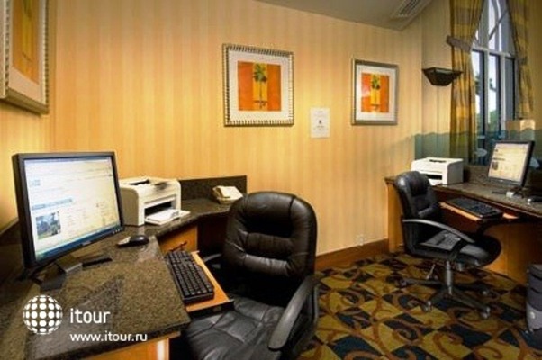 Holiday Inn Express Miami Airport Doral Area 21