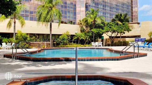 Doubletree By Hilton Hotel Miami Airport & Convention Center 10