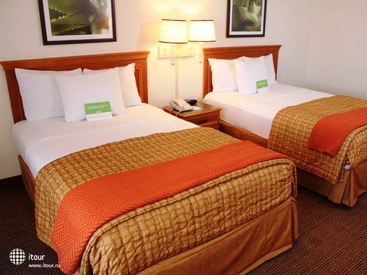 La Quinta Inn & Suites Ft. Lauderdale Coral Springs 3