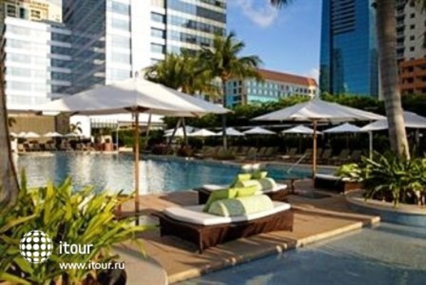 Four Seasons Hotel Miami 18