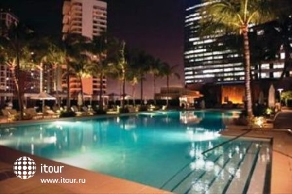 Four Seasons Hotel Miami 2