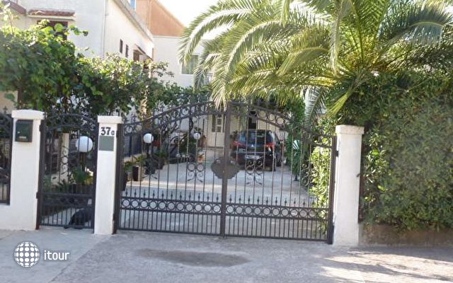 Marisol Villa 1