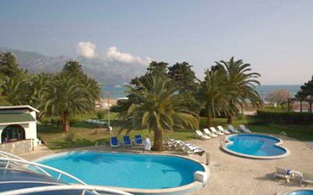 Montenegro Beach Resort 12