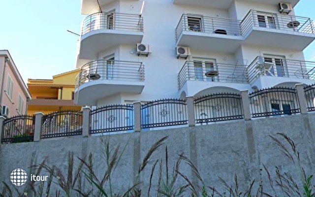 Apartments Igalo Bay 6