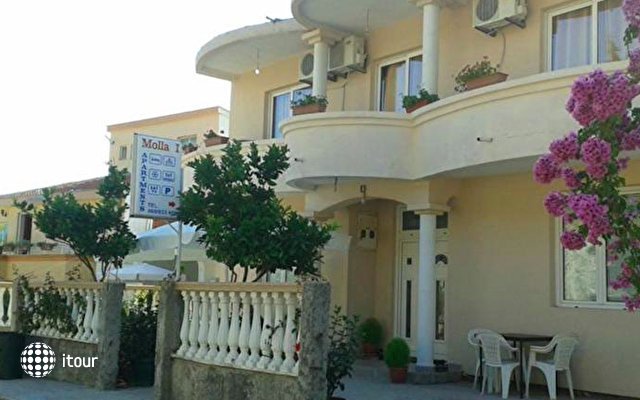 Molla 1 Guesthouse 1