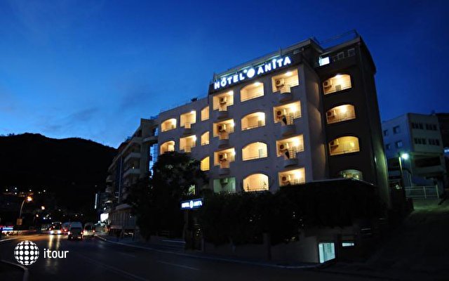 Anita Hotel 20