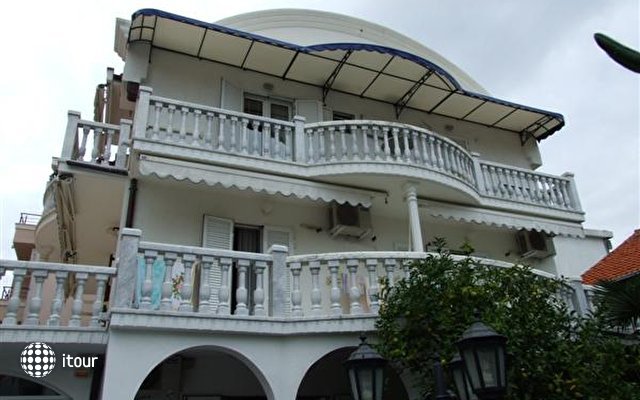 Villa Lotos 1