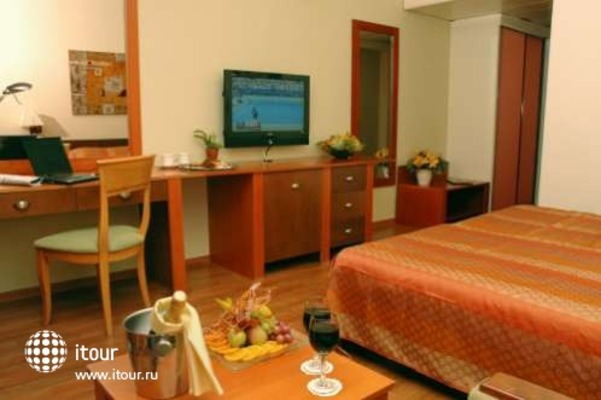 Kfar Maccabiah Hotel & Suites 11