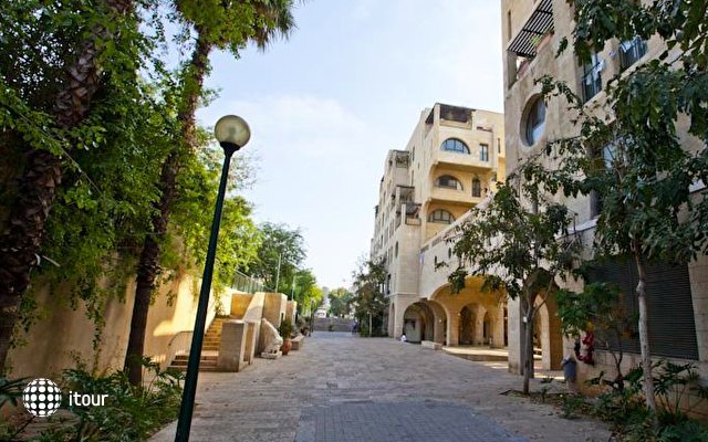 Jaffa Courts Apartments 8