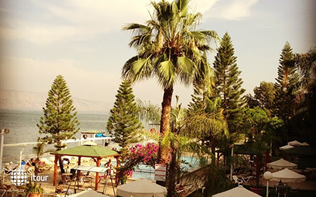 Ron Beach Hotel Tiberias 3