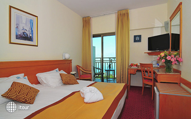 Caesar Premier Dead Sea Resort & Spa Hotel 7