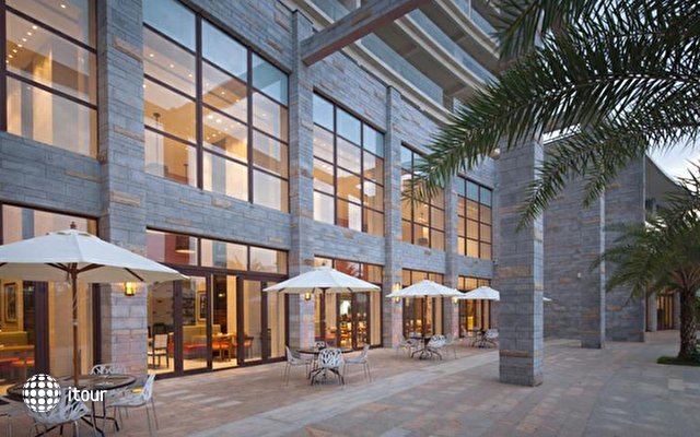 Aloha Oceanfront Suite Resort 3