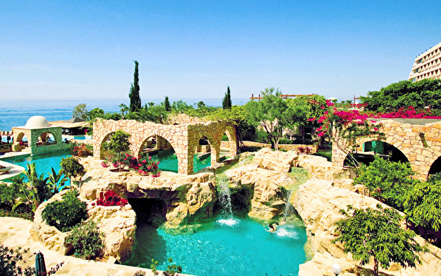 Le Meridien Limassol Spa & Resort 3