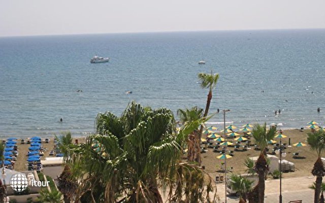 Palm Sea Beach Holiday Apts 6