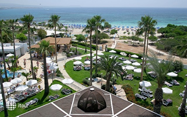 Dome Beach Hotel & Resort 24