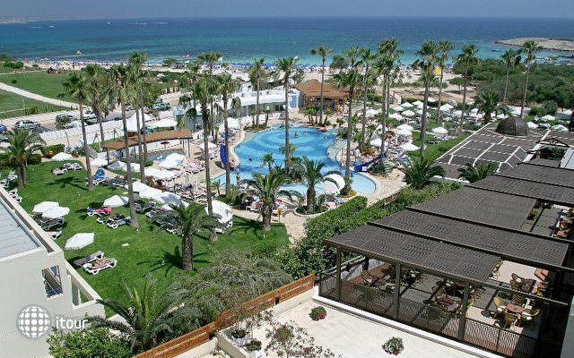 Dome Beach Hotel & Resort 28