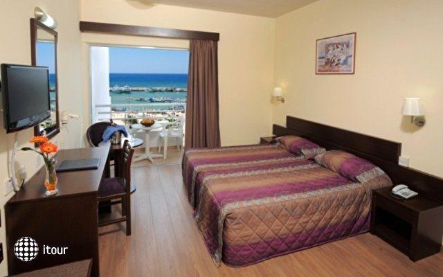 Oceanos Beach Hotel 14
