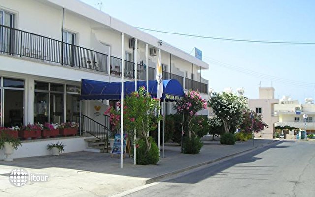 Pavlinia Hotel & Apartments  12