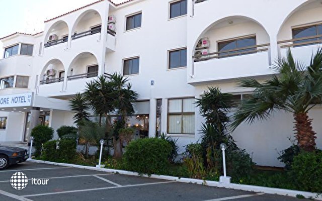 Amore Hotel Apartments 4